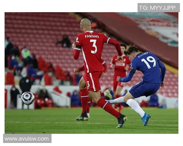 伊图乌塔与庞特普雷塔的激烈对决揭示足球战术与团队精神的较量